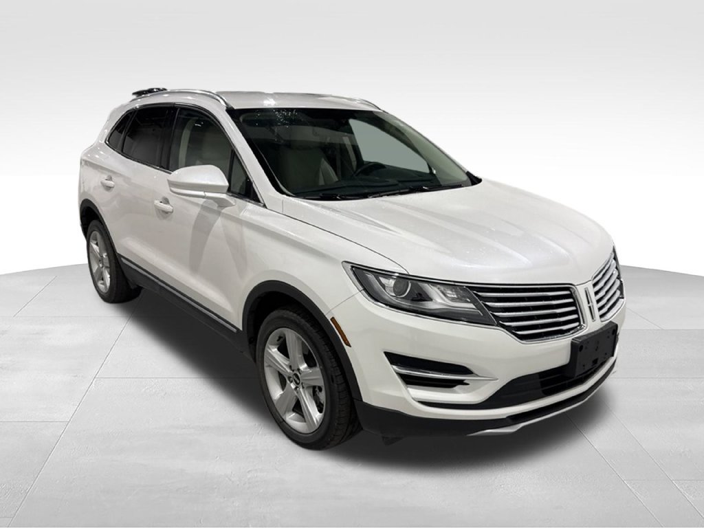 Used 2017 Lincoln MKC Premiere AWD/4WD image 3
