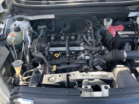 Used 2020 Nissan Kicks S image 11