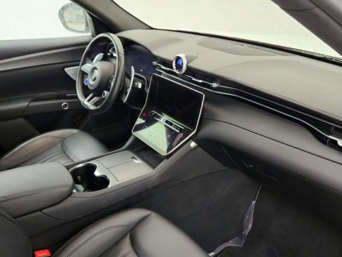 Used 2024 Maserati Grecale GT image 22