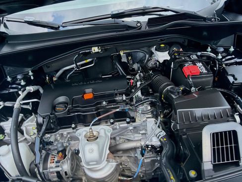 Used 2025 Honda HR-V Sport image 32