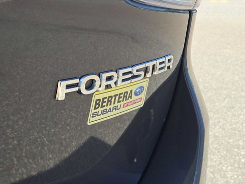 Used 2023 Subaru Forester Premium AWD/4WD image 30