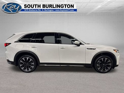 Used 2025 MAZDA CX-90 Plug-In Hybrid w/ Premium Plus AWD/4WD image 7