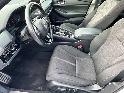 Used 2023 Honda Accord Sport image 6