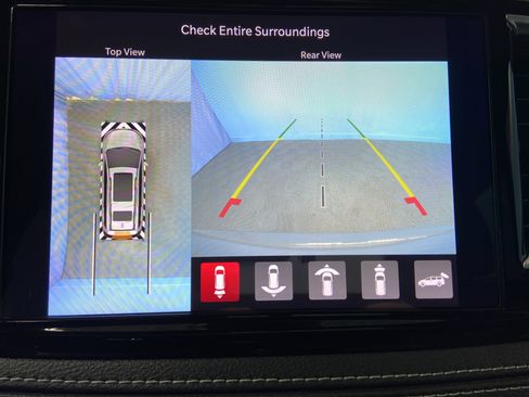 Used 2022 Chrysler Pacifica Limited w/ S Appearance Package image 19