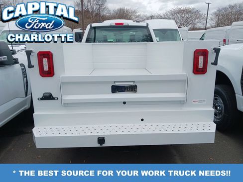 New 2026 Ford F250 XL w/ XL Chrome Package RWD image 3