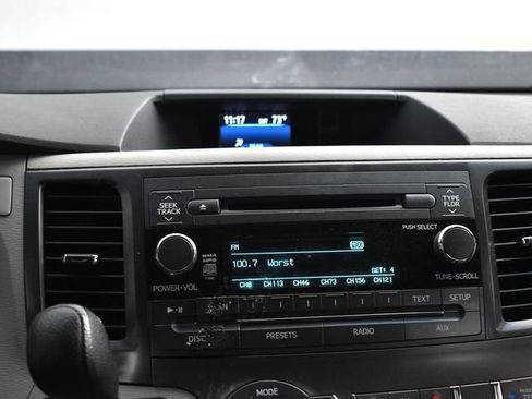 Used 2014 Toyota Sienna LE FWD image 14