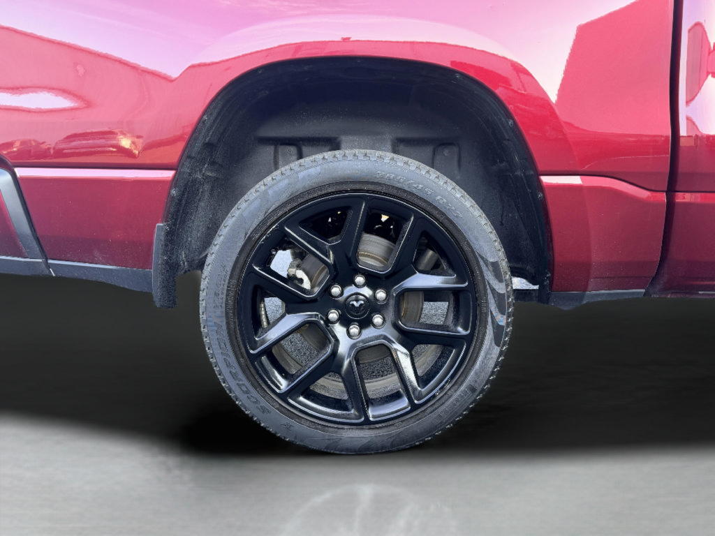 Used 2023 RAM 1500 Laramie AWD/4WD image 33