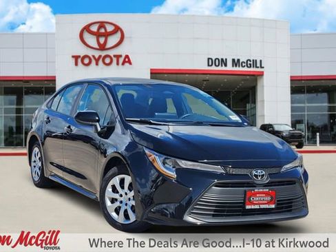 Certified 2026 Toyota Corolla LE FWD image 1