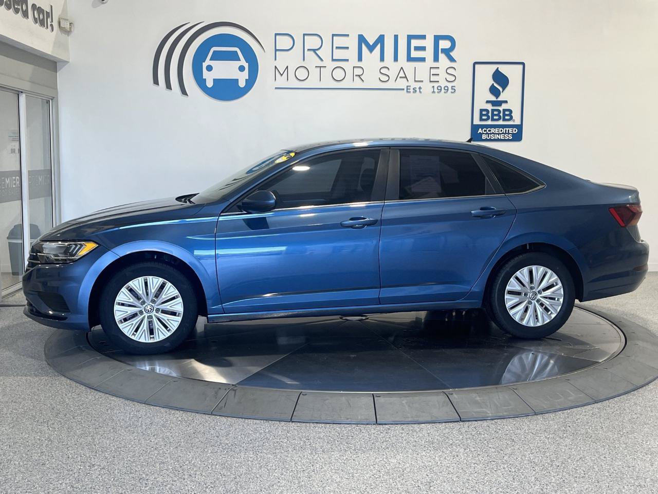 Used 2019 Volkswagen Jetta S w/ Driver Assistance Package FWD image 2