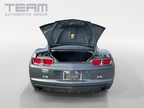 Used 2010 Chevrolet Camaro SS image 13