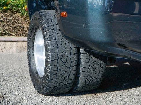 Used 2018 Chevrolet Silverado 3500 High Country w/ Duramax Plus Package image 49