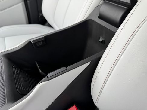 New 2026 Jeep Cherokee Limited image 26