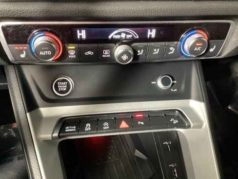 Used 2021 Audi Q3 2.0T Premium Plus w/ Premium Plus Package image 21