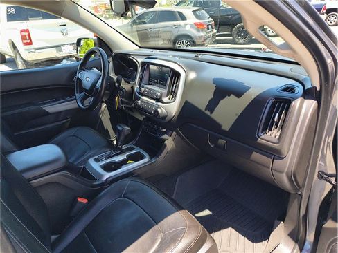 Used 2016 Chevrolet Colorado LT w/ Luxury Package, Chrome RWD image 11