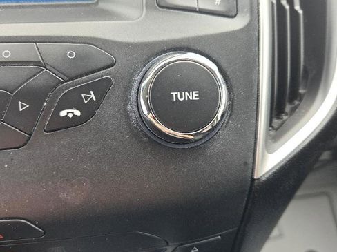Used 2015 Ford Edge SEL FWD image 28