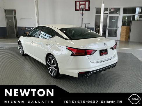 Used 2022 Nissan Altima 2.5 SR FWD image 18