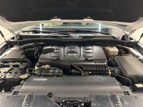 Used 2022 Nissan Armada SL w/ Captain's Chairs Package image 16