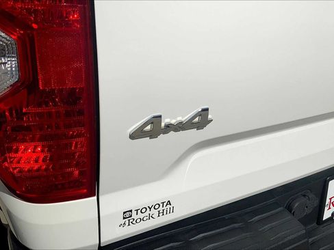 Used 2018 Toyota Tundra SR5 image 17