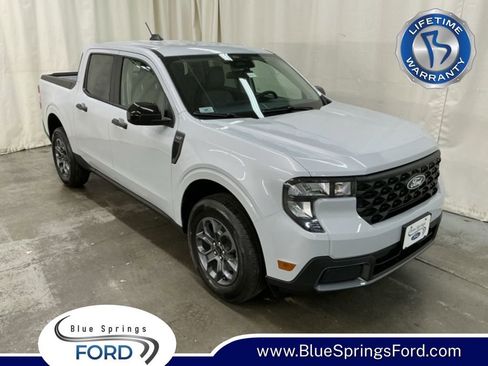 New 2026 Ford Maverick XLT w/ XLT Luxury Package FWD image 1