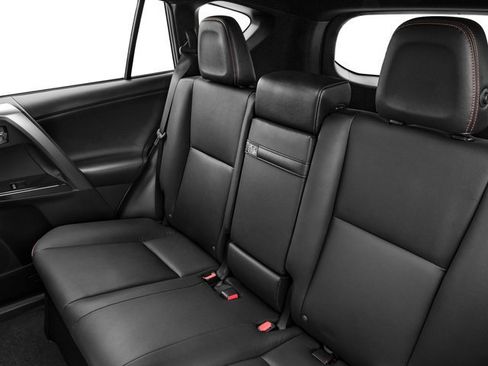 Used 2018 Toyota RAV4 SE AWD/4WD image 14