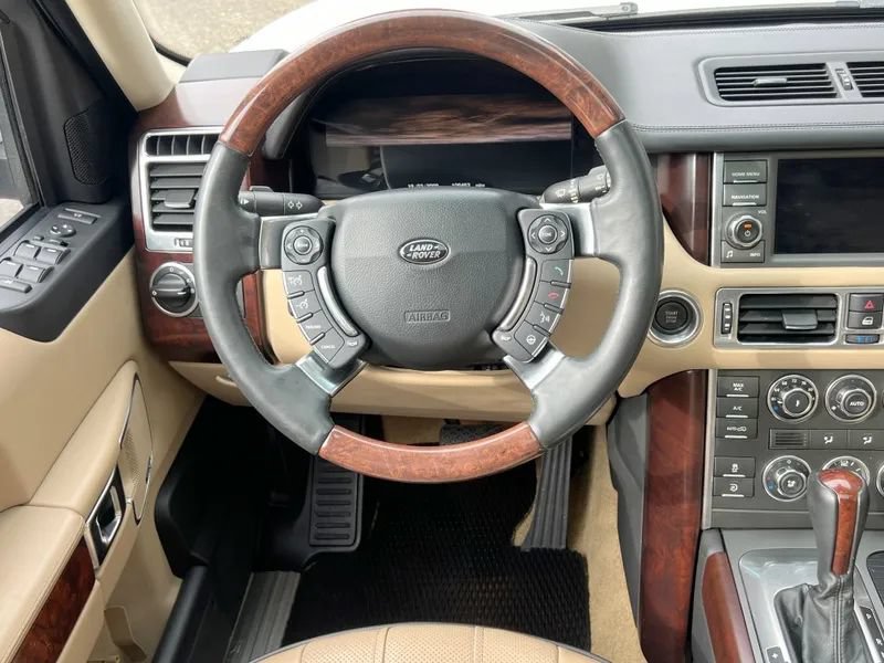 Used 2012 Land Rover Range Rover HSE LUX AWD/4WD image 15