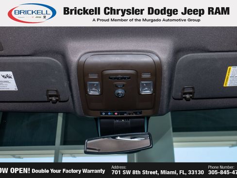 Used 2024 GMC Yukon XL SLT RWD image 23