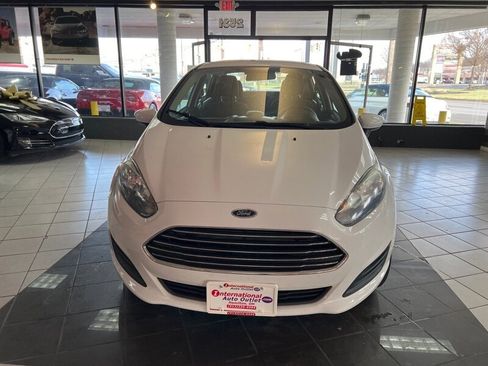 Used 2018 Ford Fiesta SE image 4