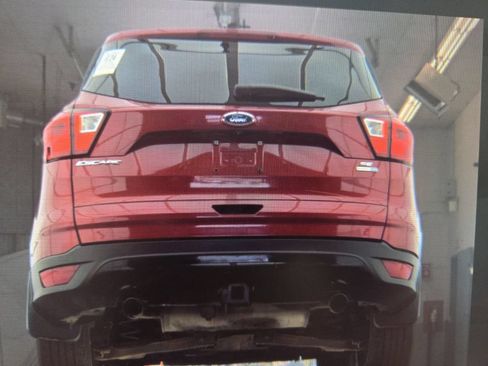 Used 2019 Ford Escape SE w/ SE Sport Appearance Package AWD/4WD image 6