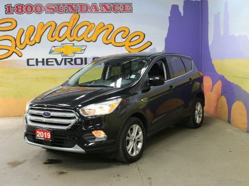 Used 2019 Ford Escape SE w/ Ford Safe & Smart Package FWD image 7