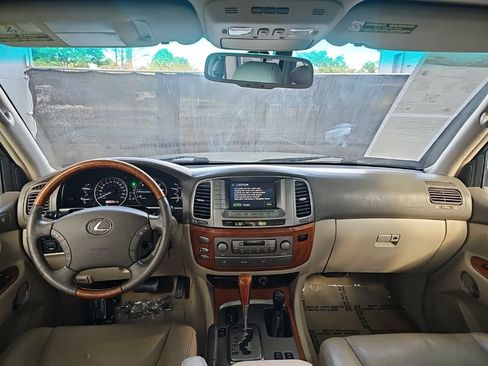 Used 2006 Lexus LX 470 4WD image 21