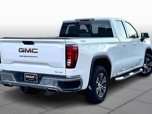 Used 2020 GMC Sierra 1500 SLE w/ SLE Value Package image 12
