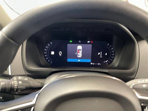 Certified 2023 Volvo XC90 B5 Core w/ Climate Package AWD/4WD image 22