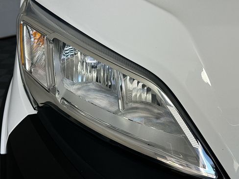 Used 2023 RAM ProMaster 3500 w/ Driver Convenience Group image 9