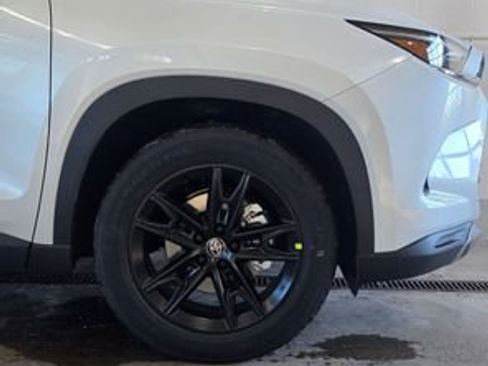New 2026 Toyota Grand Highlander Platinum image 35