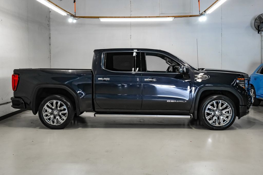 Used 2023 GMC Sierra 1500 Denali w/ Denali Reserve Package AWD/4WD image 10