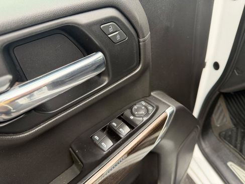 Used 2019 Chevrolet Silverado 1500 LT RWD image 23