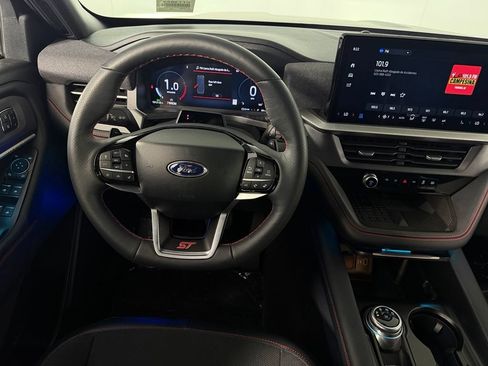 Used 2025 Ford Explorer ST AWD/4WD image 13