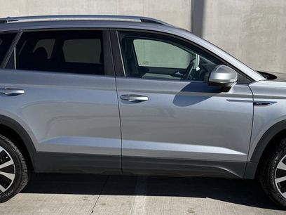 Certified 2024 Volkswagen Taos SE w/ MDO Package