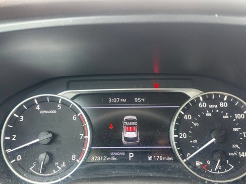 Used 2023 Nissan Rogue SV FWD image 38