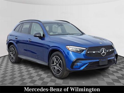 Certified 2025 Mercedes-Benz GLC 300 4MATIC image 1