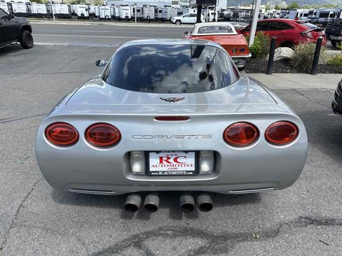 Used 2004 Chevrolet Corvette Coupe w/ Preferred Equipment Group image 6