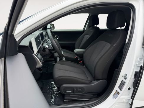 Used 2024 Hyundai Ioniq 5 SEL RWD image 6