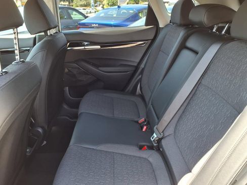 Used 2025 Kia Seltos S FWD image 24
