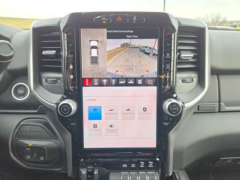 New 2026 RAM 2500 Big Horn AWD/4WD image 23