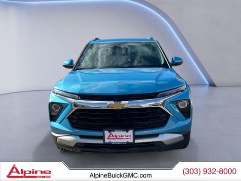 Used 2025 Chevrolet TrailBlazer LT AWD/4WD image 8