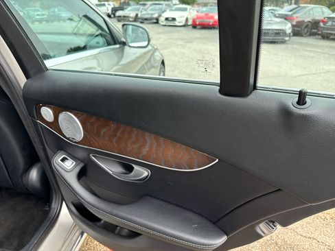 Used 2020 Mercedes-Benz C 300 C 300 4MATIC Sedan w/ Premium Package image 28