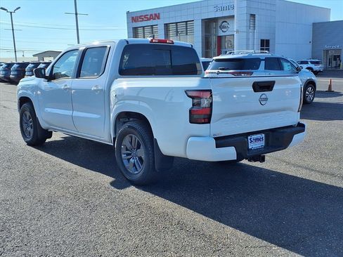 New 2025 Nissan Frontier SV w/ SV Convenience Package image 5