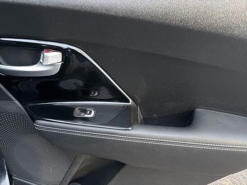 Used 2022 Kia Niro EX w/ Cold Weather Package image 36