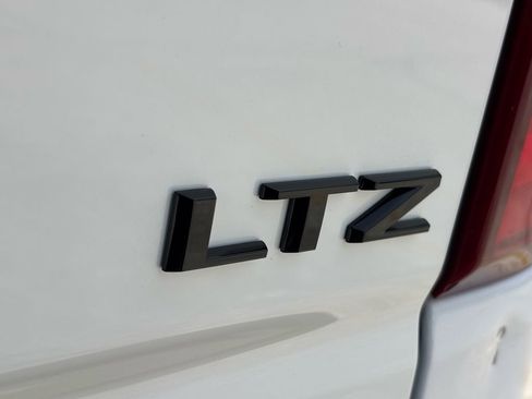 Used 2022 Chevrolet Silverado 1500 LTZ w/ LTZ Convenience Package II image 16