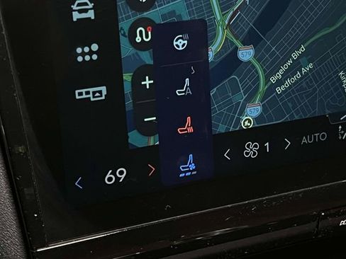 Used 2025 Lincoln Navigator Black Label image 43